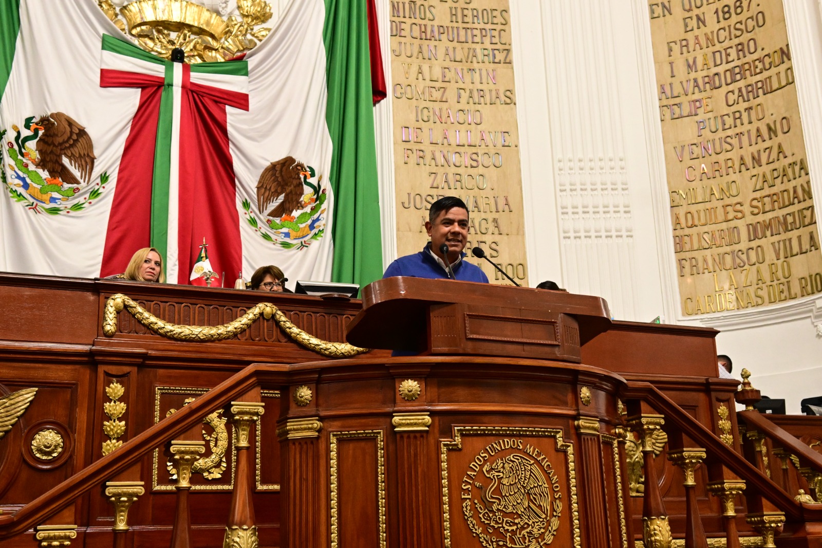 ¡No todo es show! Exigen ética a titular de Cuauhtémoc por video con aguas negras