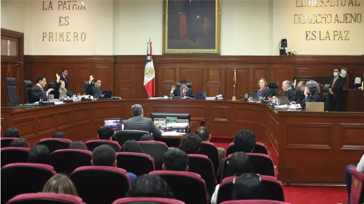 Suprema Corte respalda Ley Minera de AMLO y revoca amparo