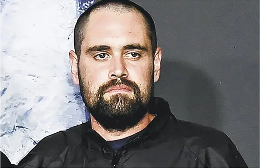 Nick Reiner sale de vigilancia por riesgo de suicidio, pero seguirá bajo observación en cárcel de Los Ángeles